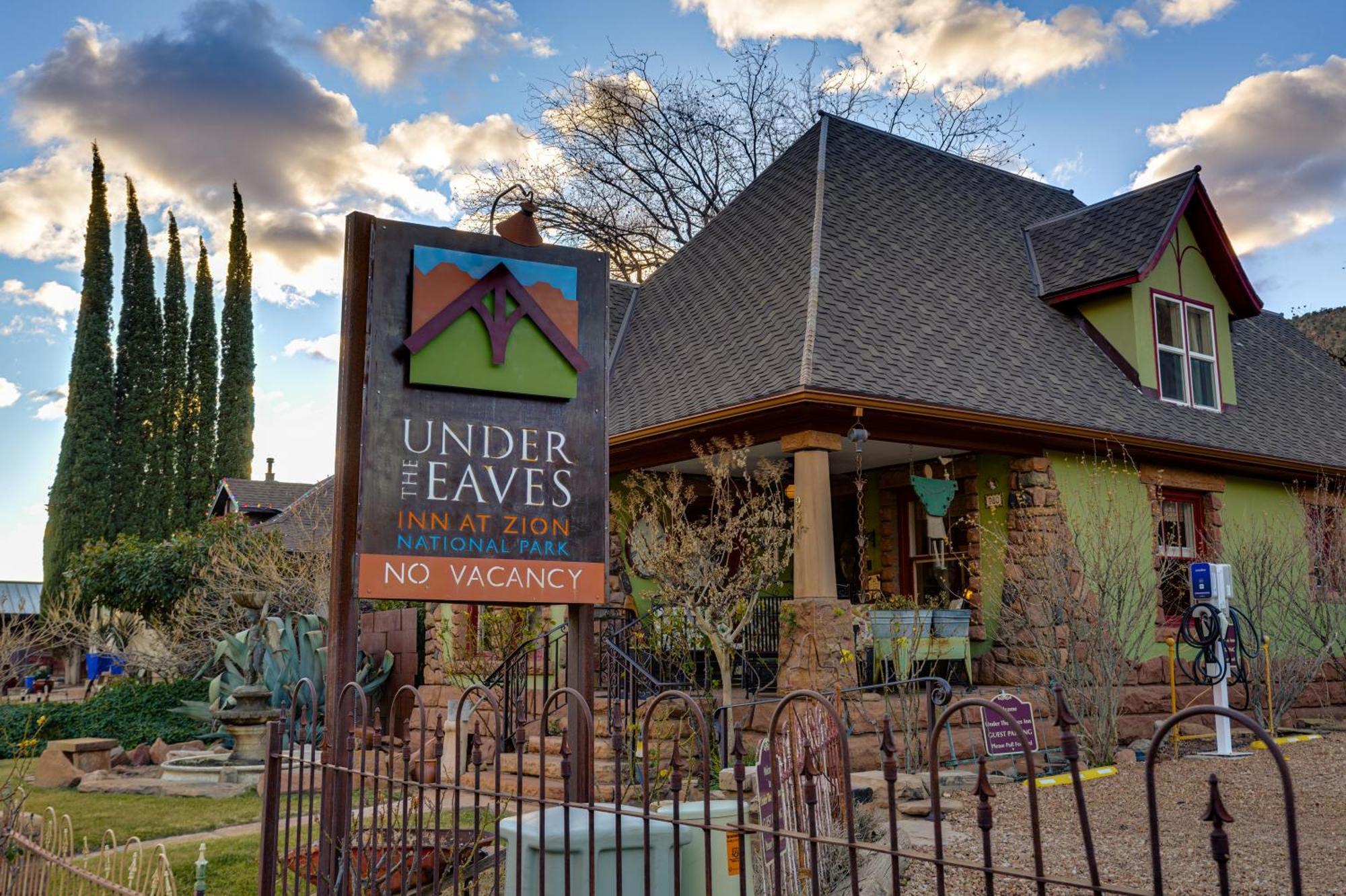 Under The Eaves Inn At Zion National Park Springdale Exteriör bild